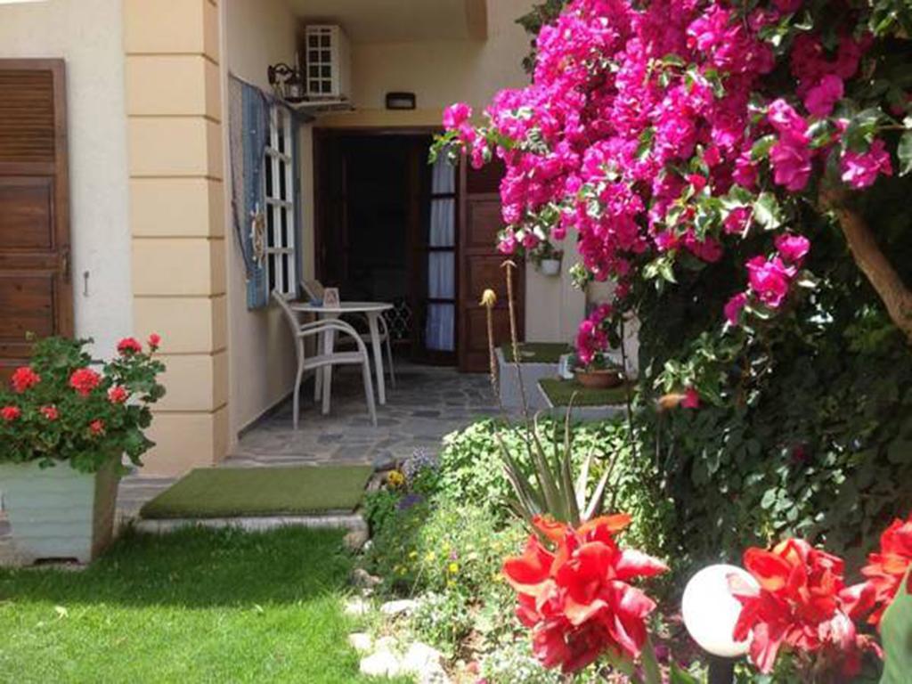Asterias Studios & Apartments Kalyves Buitenkant foto